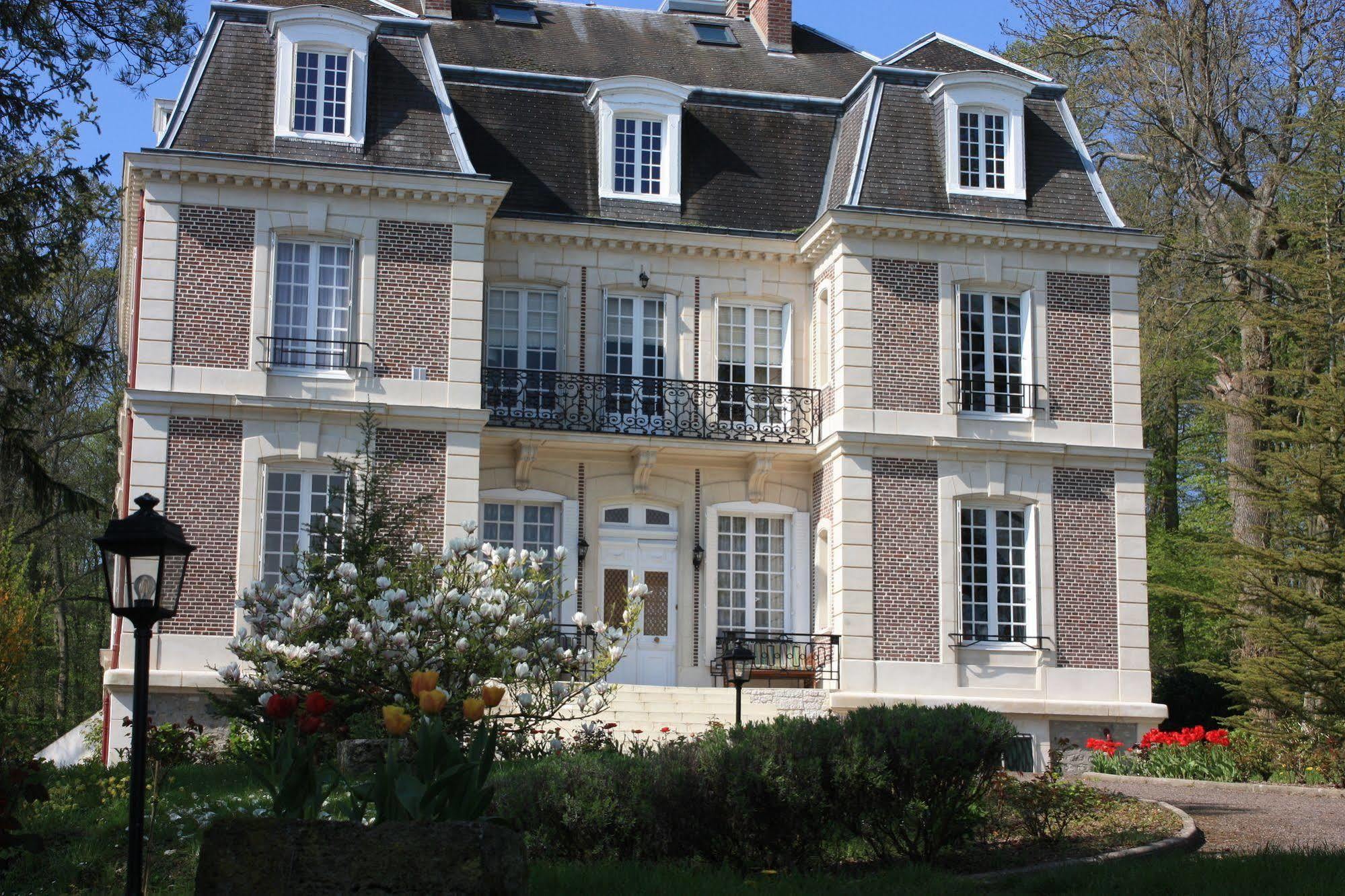 Chateau D'Avesnes - Le Castelet Exterior photo